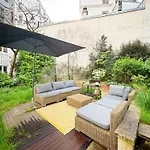 Grand Appartement Avec Jardin Privatif A Paris